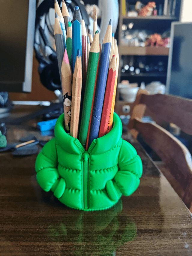 9cm Puffer Jacket Pencil Holder - Image 6