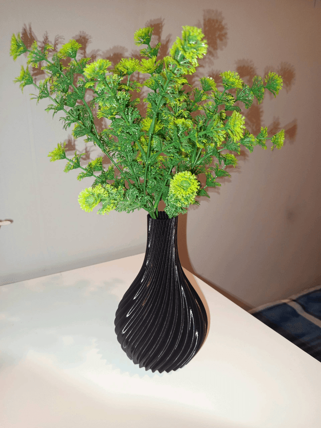 Vase - Twirl Essence - Image 1