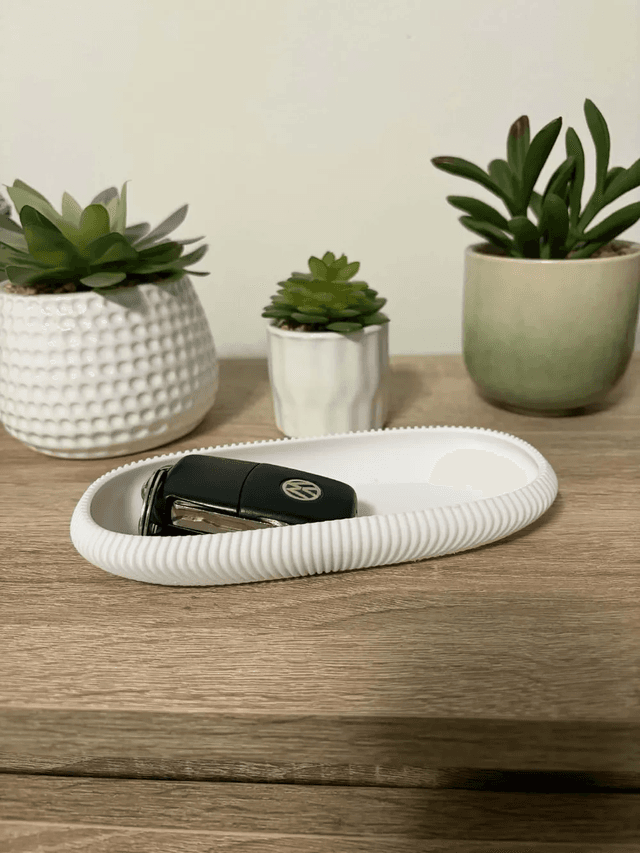 Wave Catchall Tray - Image 1