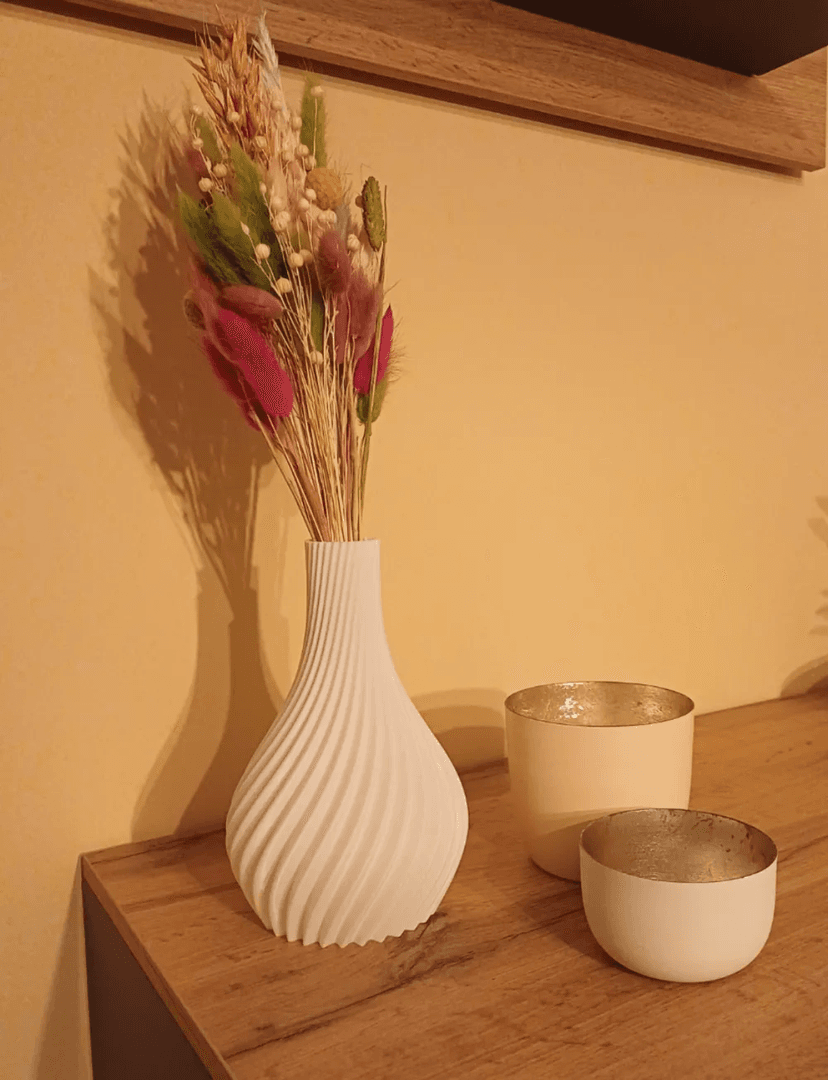 Vase - Twirl Essence